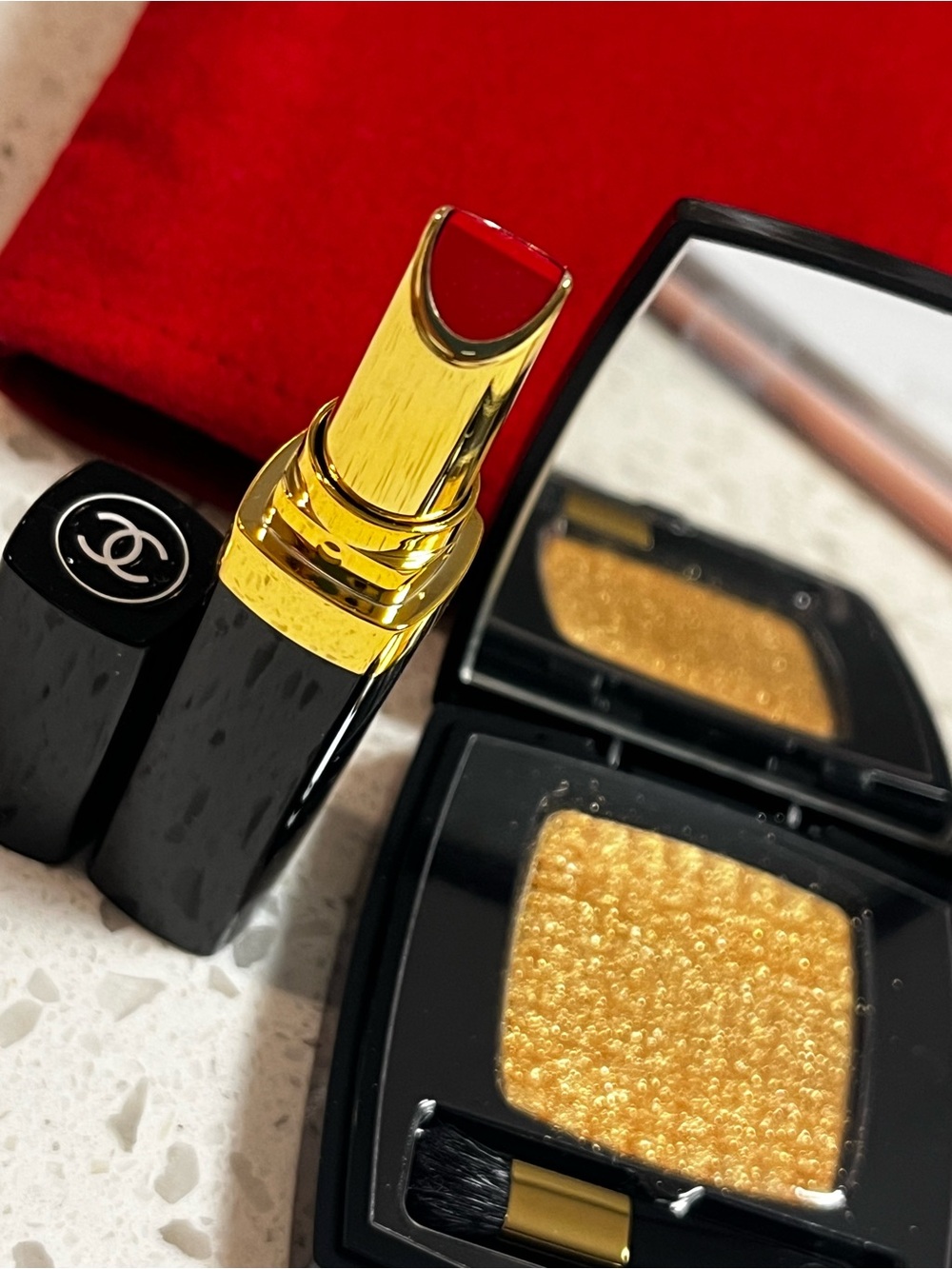 CHANEL Premier Rouge Premier Or / FIRST RED FIRST GOLD 2001 Eyeshadow & Lipstick